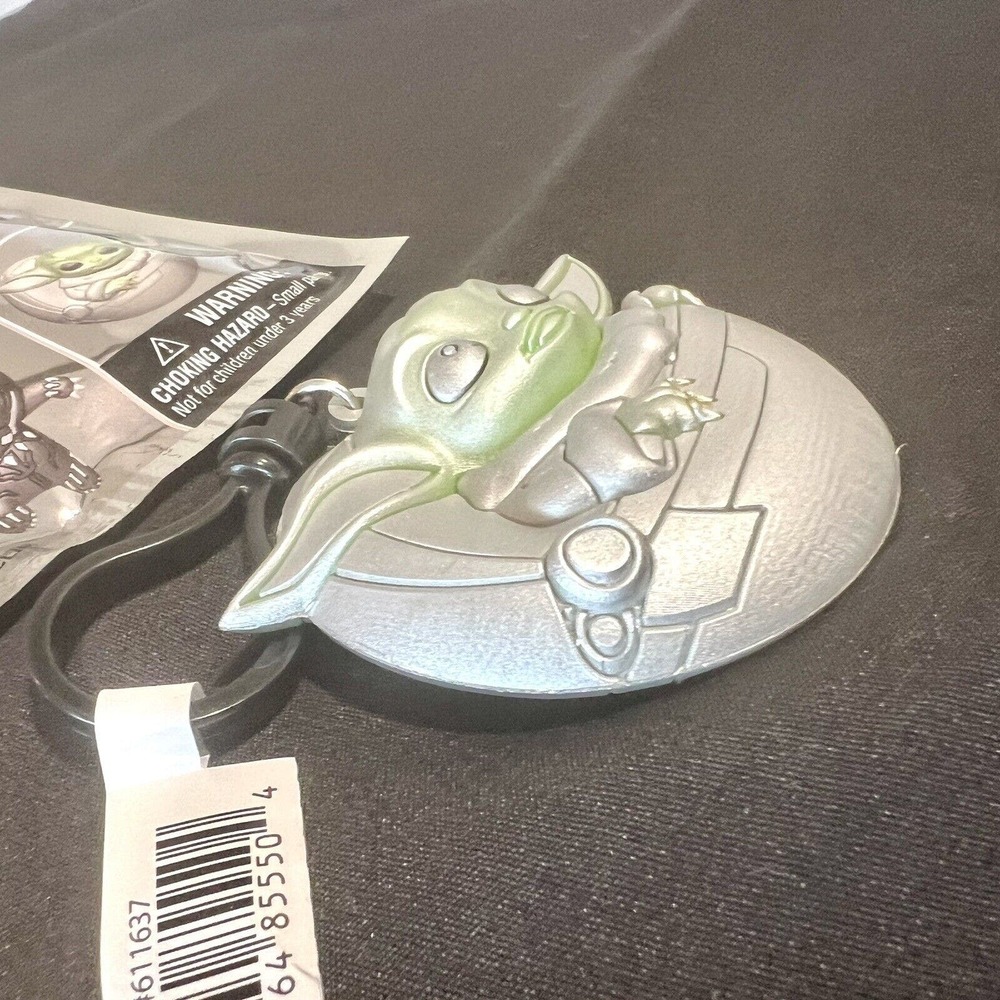 Disney 100 Platinum * Silver Baby Yoda Grogu Clip Blind Bag Monogram Keychain - Picture 3 of 8
